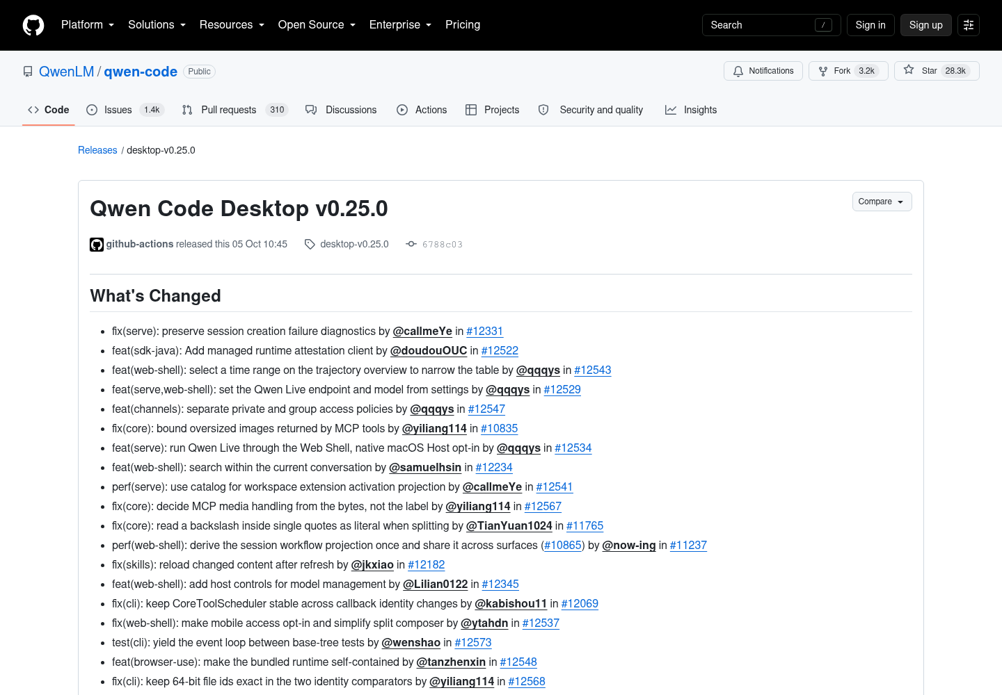 GitHub release page for Qwen Code Desktop v0.25.0 showing the What's Changed changelog